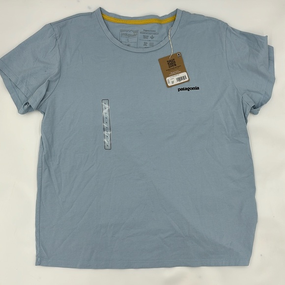 Patagonia Tops - Patagonia P-6 Mission Organic T-Shirt in Steam Blue